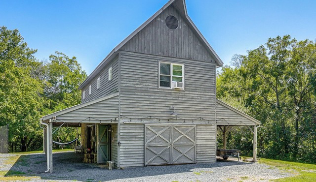 Countryside Barndominium in Virginia w/Patio