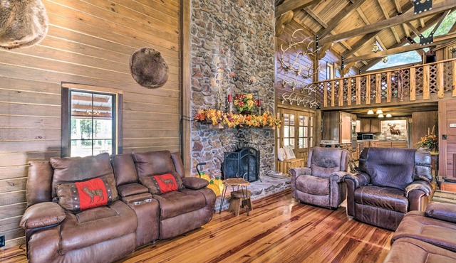 Countryside Cabin Retreat w/Outdoor Kitchen!