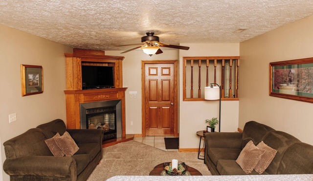 Countryside Cabin Suite: Luxurious Cabin Suite in Amish Country, Ohio