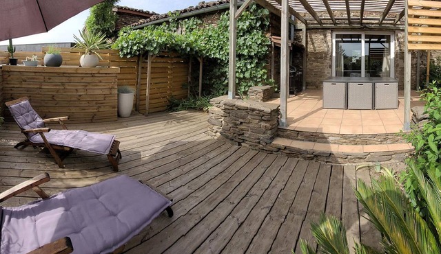 Countryside cottage with pets allowed, private terrace