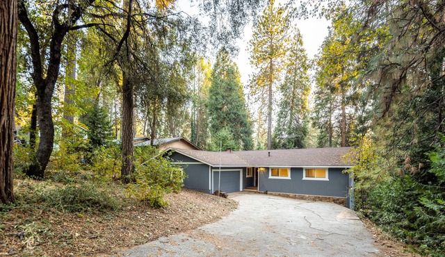 Countryside Elegant Suites with Porch- Excellent for DE-stressing!!