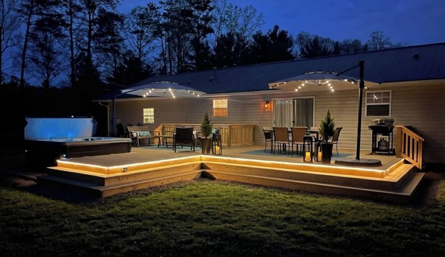 Countryside Escape~Hot Tub | Fire Pit | Game Room!