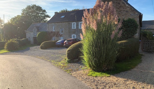 Countryside Cottage 3 Bedrooms Sleeps 6 Heated Pool Pet Friendly Pottery/Craft