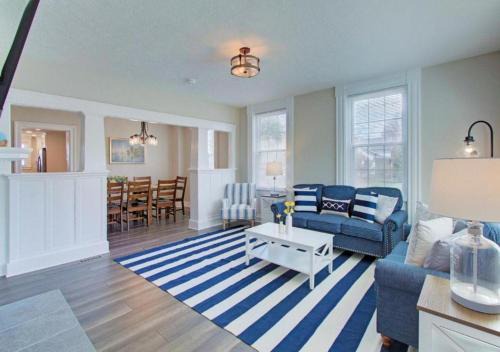 Countryside Getaway Large Shared Yard & Parking in Vermilion