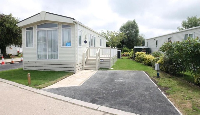 Countryside Holiday Park by the River nr Canterbury (Pet-Friendly)