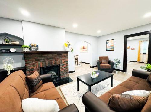 Countryside Home with Rustic Feel in heart of Corning