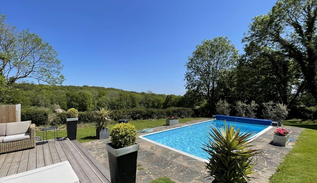 Countryside House Near Battle