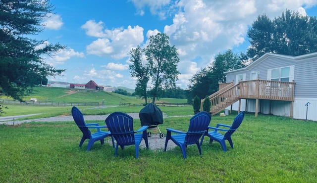 Countryside Retreat, Home in Sparta with AC, WiFi. Enjoy your stay!
