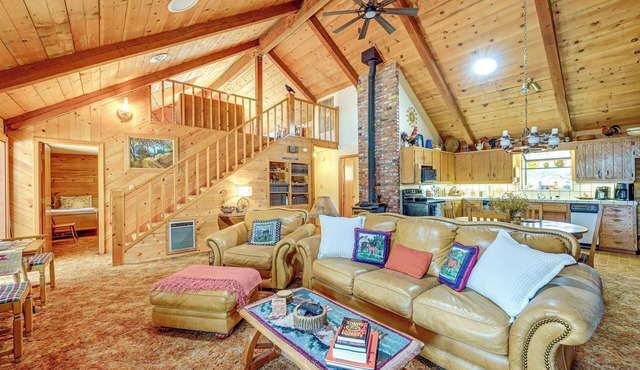 Countryside Views: Family-Friendly Badger Cabin