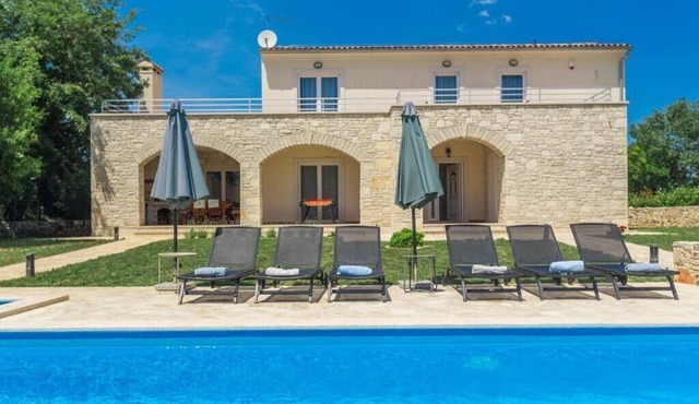 Countryside Villa - Diletta with pool and garden
