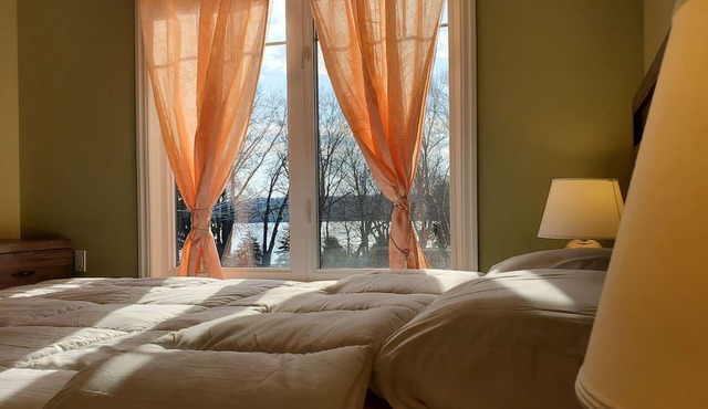 County Greenside Lakeview Resort