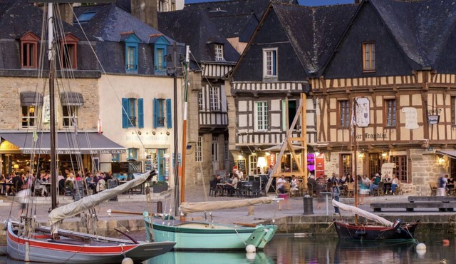 Coup de Coeur-Trés bel Appartement avec Terrasse sur le PORT de ST Goustan-Auray