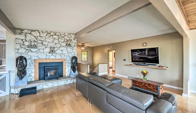 Coupeville Home - Whale Watching From Deck!