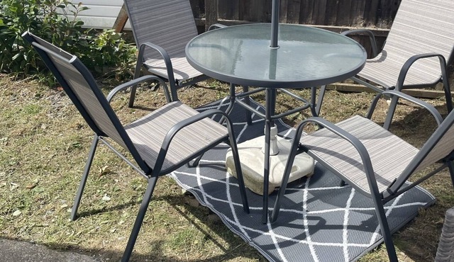 Couple or family retreat 5mins from beach