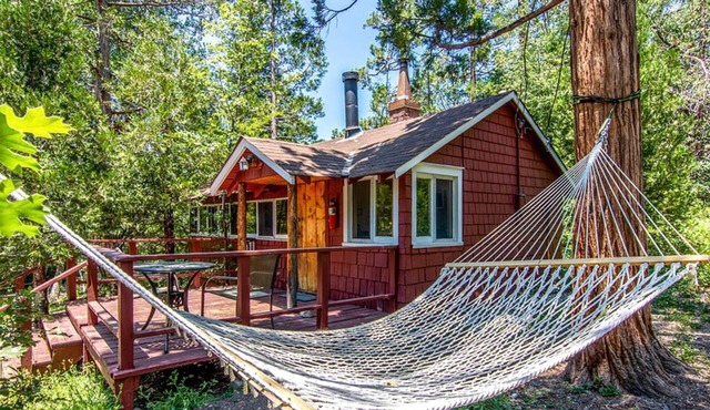Couples' Cottage Rental in Idyllwild for a Romantic Getaway in California