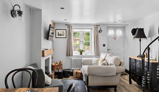 Couples Cottage Wedmore - Pet Friendly - Free parking and WiFi