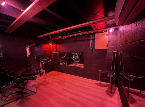 Couples Escape Hot Tub Riverfront