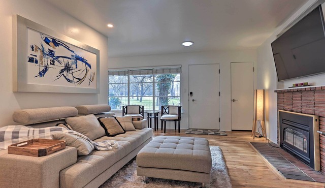 Couple’s Getaway in North End Boise - Walk to Dtwn