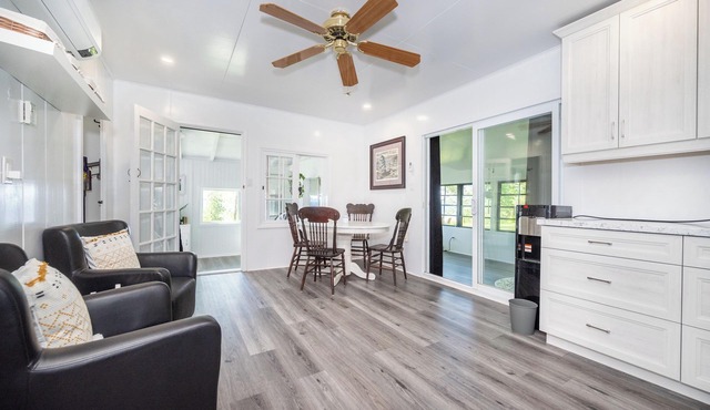 Couples Nature Retreat – Riverfront Stay with Expansive Private Yard & Hot Tub