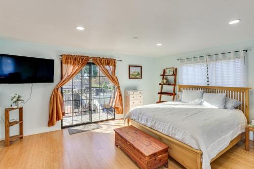 Couples Retreat in Lompoc! Studio with Lush Garden