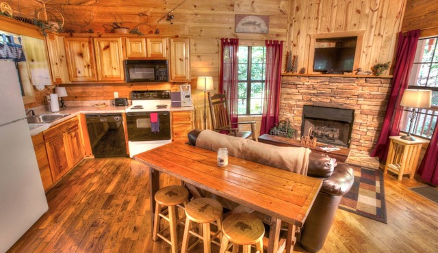 Couples Retreat – Romantic and Relaxing Cabin Retreat