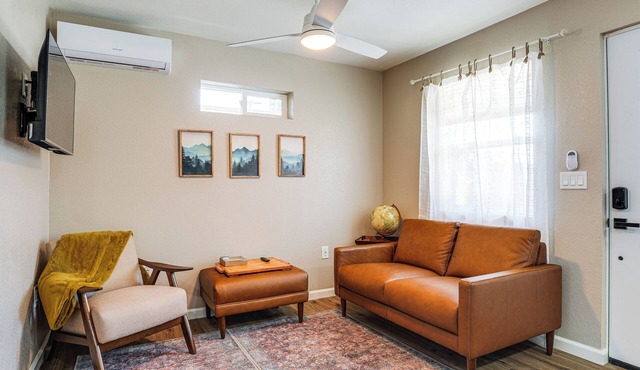 Couple’s Retreat! Shop, Dine, Explore Dtwn Oakdale