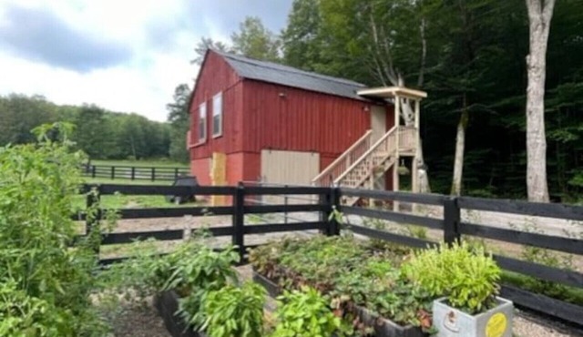 Couples Retreat: The HayLoft- Rustic Escape For 2