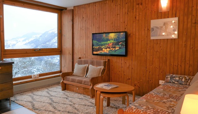 Courchevel Le Praz - Ski on foot - View and light