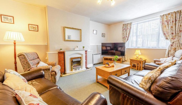 Courtney - Upcott House