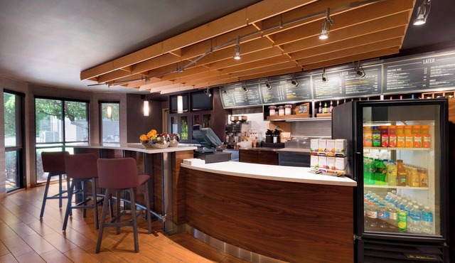 Courtyard by Marriott Akron Fairlawn