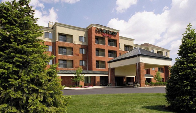 Courtyard by Marriott Akron Stow