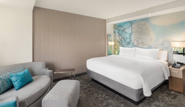 Courtyard by Marriott Albion
