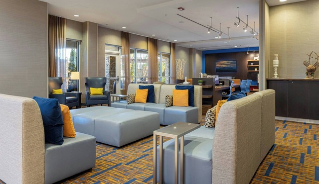 Courtyard by Marriott Asheville Airport