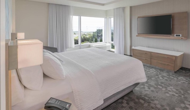 Courtyard by Marriott Burlington-Oakville