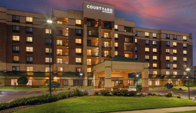 Courtyard by Marriott Bloomington by Mall of America