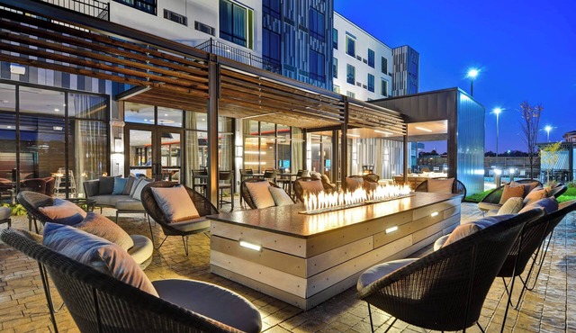 Courtyard by Marriott Bentonville Rogers Promenade