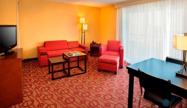 Courtyard by Marriott Niagara Falls