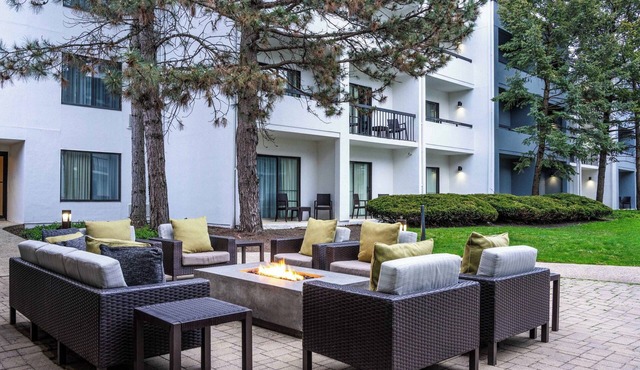 Courtyard by Marriott Chicago Wood Dale