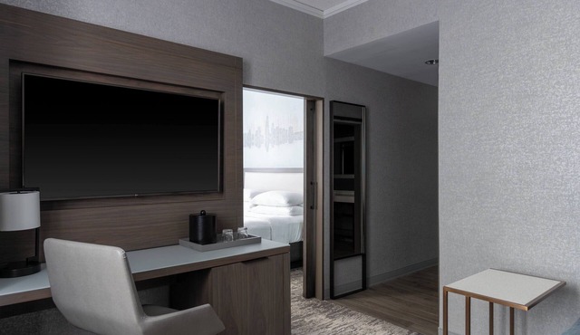 Courtyard by Marriott Chicago at Medical District/UIC