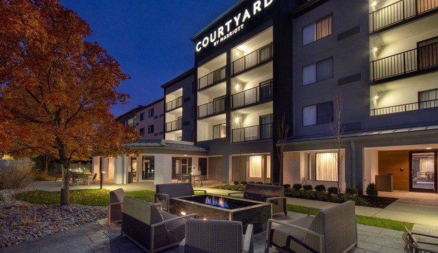 Courtyard by Marriott Cincinnati Airport