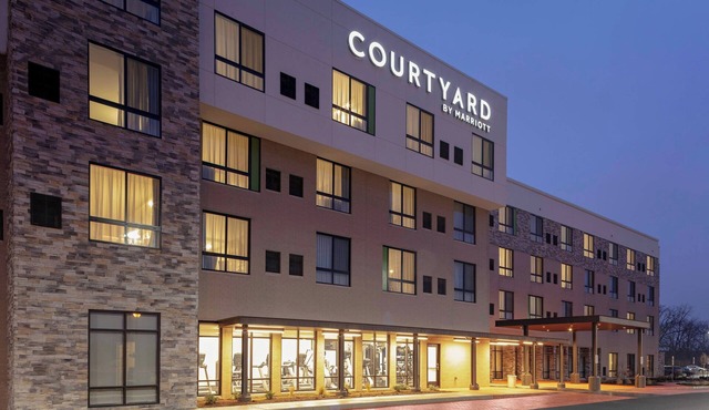 Courtyard by Marriott Cincinnati Mason