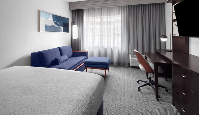 Courtyard by Marriott Cleveland University Circle
