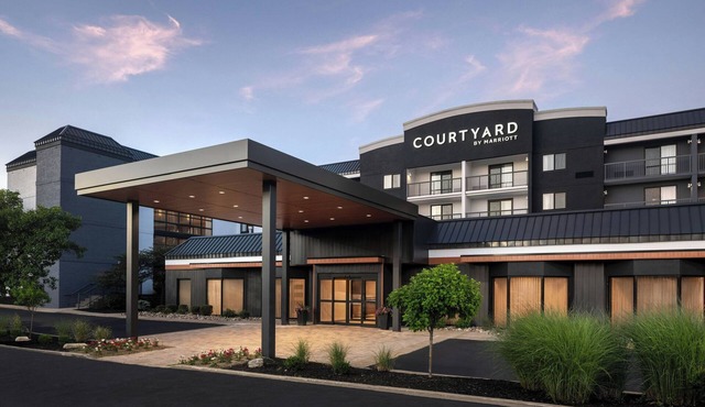 Courtyard by Marriott Cleveland Beachwood