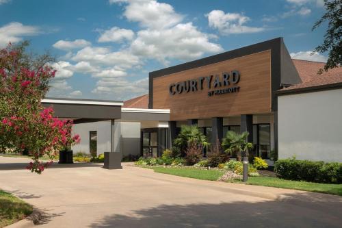 Courtyard by Marriott Dallas-Fort Worth/Bedford