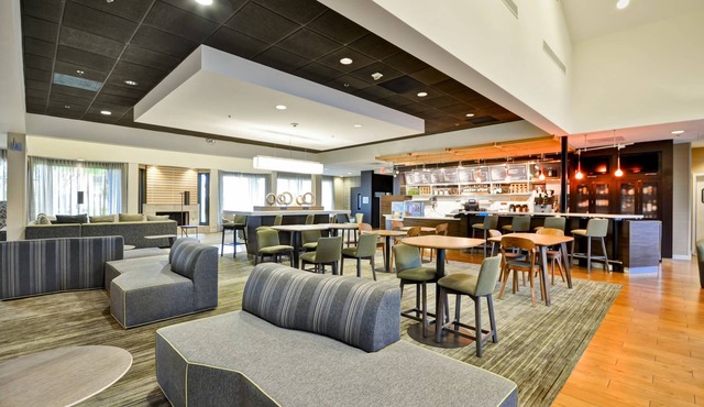 Courtyard by Marriott Dallas Medical/Market Center