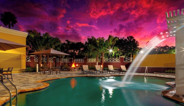 Courtyard by Marriott DeLand Historic Downtown