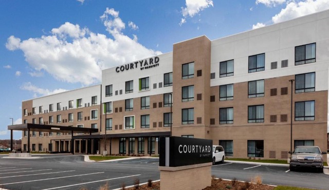 Courtyard by Marriott East Lansing Okemos