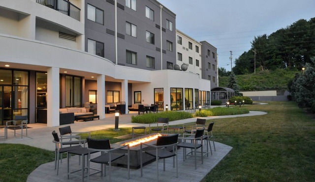 Courtyard by Marriott Harrisburg Hershey