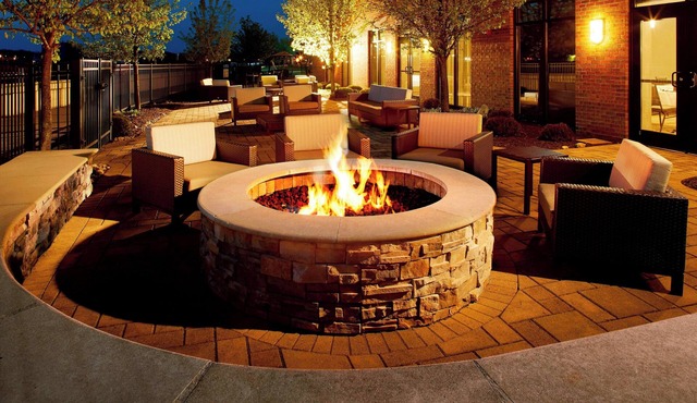 Courtyard by Marriott Hamilton