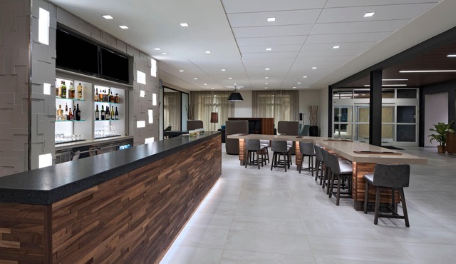 Courtyard by Marriott Jackson Madison